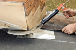 Sealing roof flashing